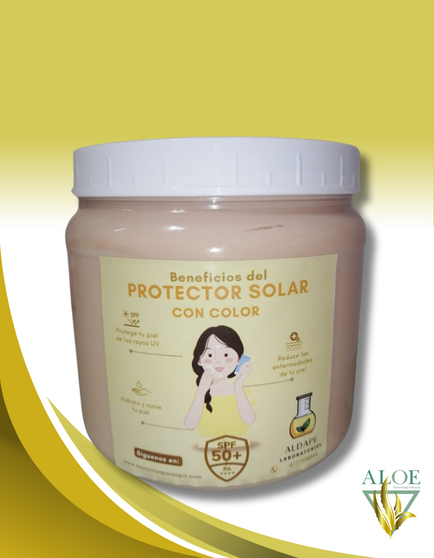 PROTECTOR SOLAR CON COLOR